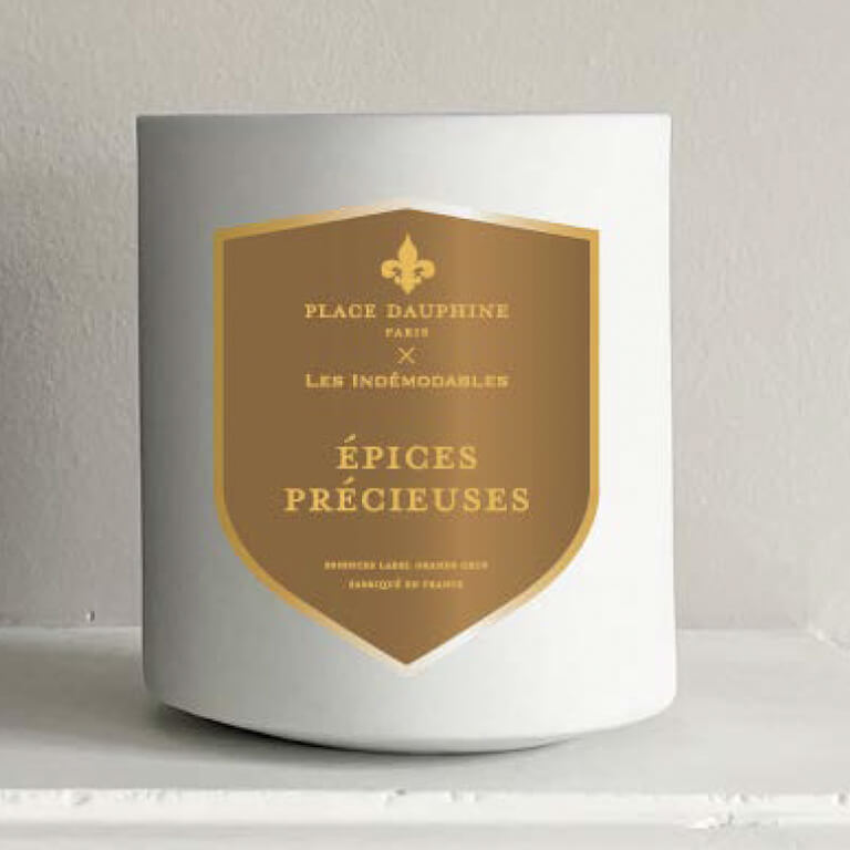 Épices Précieuses, a luxury scented candle, blending craftsmanship and refinement